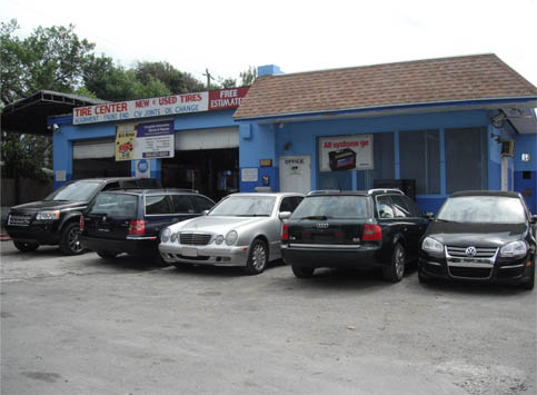 Hollywood Tires 2922 Johnston Street